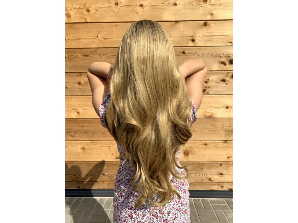 Kudrnatá blond paruka Beth se síťkou 