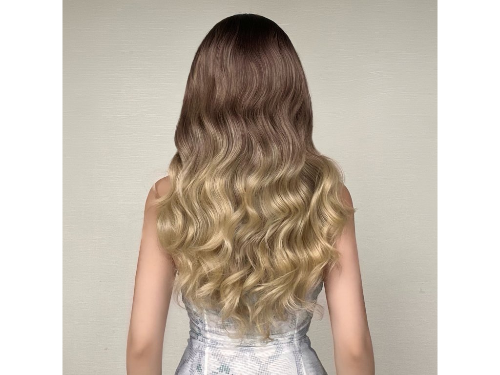Zářivá ombré hnědá paruka Sarah se síťkou (lace front)